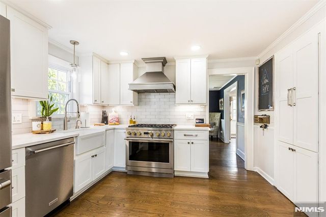 160 Woodland Avenue, Verona, NJ 07044