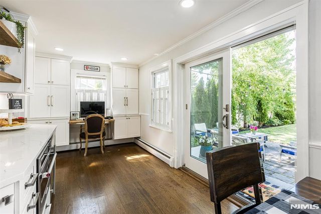 160 Woodland Avenue, Verona, NJ 07044