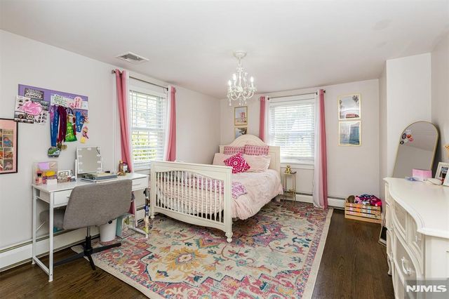 160 Woodland Avenue, Verona, NJ 07044