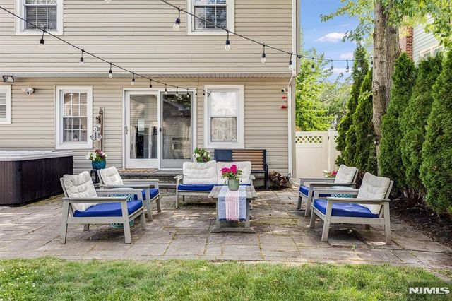 160 Woodland Avenue, Verona, NJ 07044