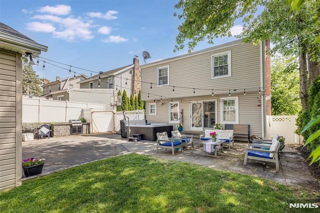 160 Woodland Avenue, Verona, NJ 07044
