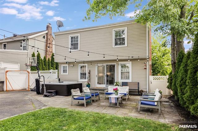160 Woodland Avenue, Verona, NJ 07044