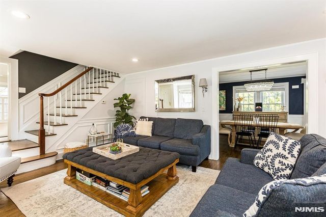 160 Woodland Avenue, Verona, NJ 07044