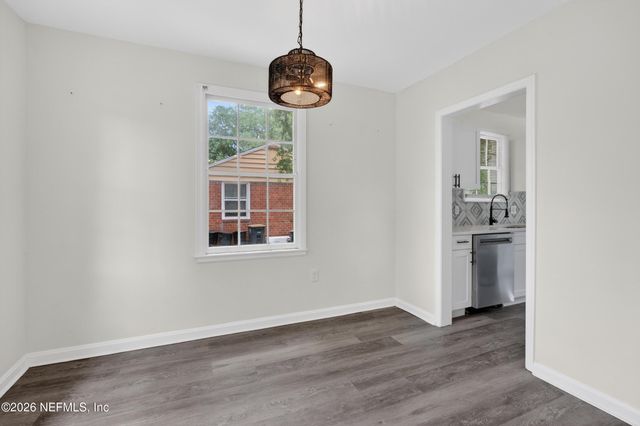 8073 WAKEFIELD Avenue, Jacksonville, FL 32208