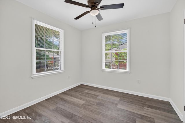 8073 WAKEFIELD Avenue, Jacksonville, FL 32208
