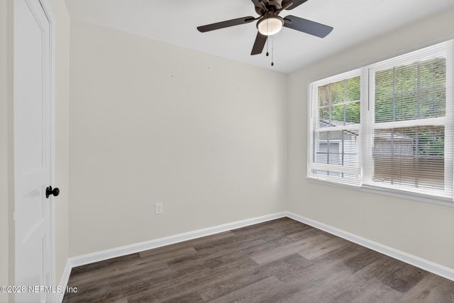 8073 WAKEFIELD Avenue, Jacksonville, FL 32208