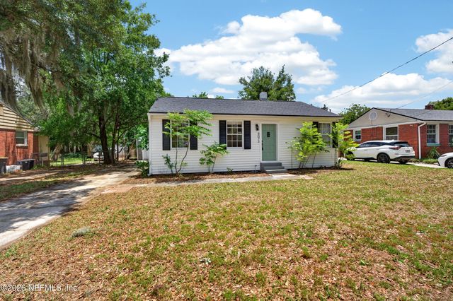 8073 WAKEFIELD Avenue, Jacksonville, FL 32208
