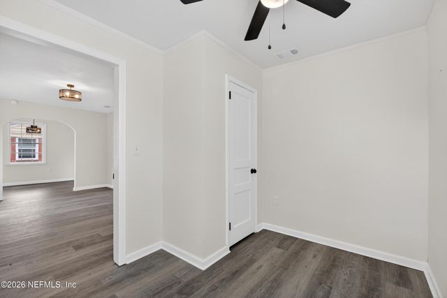 8073 WAKEFIELD Avenue, Jacksonville, FL 32208