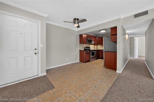 2309 Walton Boulevard 36, Rochester Hills, MI 48309