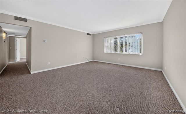 2309 Walton Boulevard 36, Rochester Hills, MI 48309