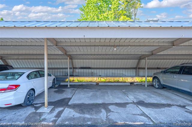 2309 Walton Boulevard 36, Rochester Hills, MI 48309