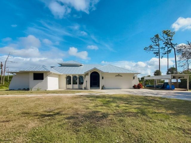 18 RIVERFRONT DRIVE, Venice, FL 34293