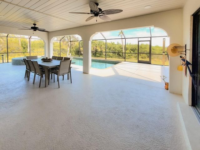 18 RIVERFRONT DRIVE, Venice, FL 34293