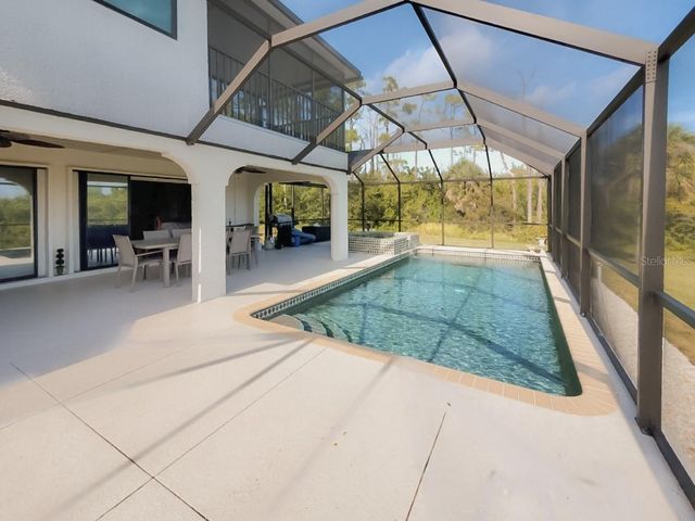 18 RIVERFRONT DRIVE, Venice, FL 34293