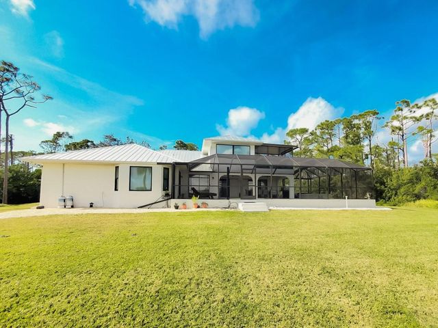 18 RIVERFRONT DRIVE, Venice, FL 34293