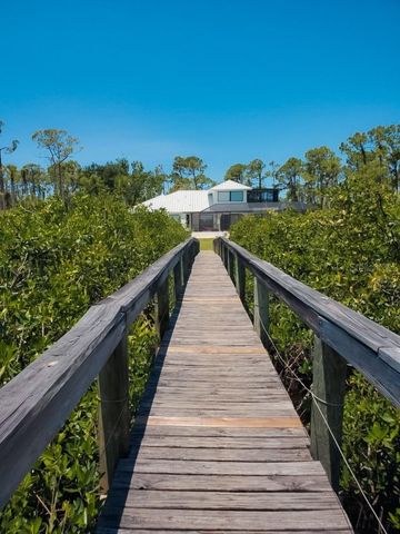 18 RIVERFRONT DRIVE, Venice, FL 34293