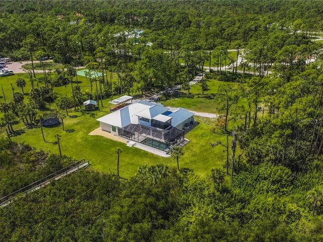 18 RIVERFRONT DRIVE, Venice, FL 34293