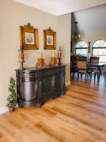 18 RIVERFRONT DRIVE, Venice, FL 34293