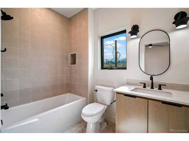 421 Chestnut St, Buena Vista, CO 81211