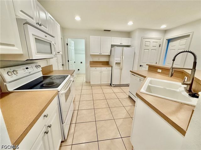 103 E 11th ST, Lehigh Acres, FL 33972