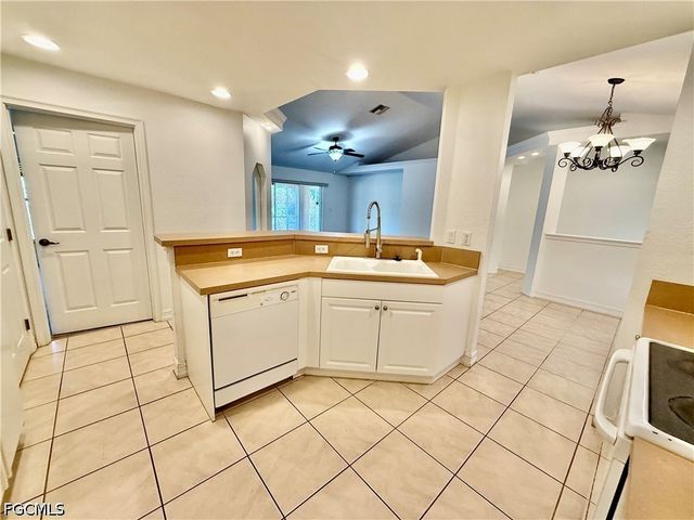 103 E 11th ST, Lehigh Acres, FL 33972