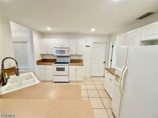 103 E 11th ST, Lehigh Acres, FL 33972