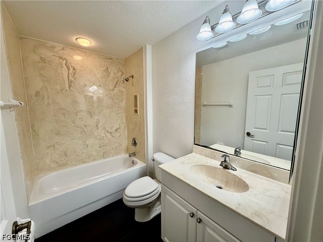 103 E 11th ST, Lehigh Acres, FL 33972