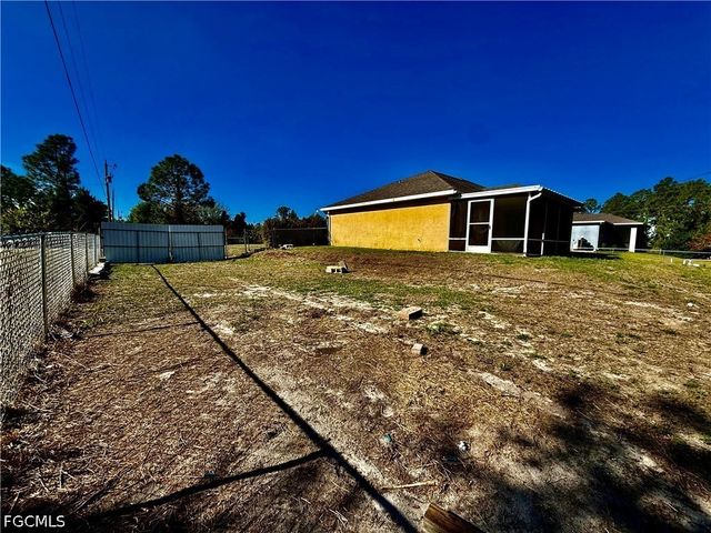 103 E 11th ST, Lehigh Acres, FL 33972