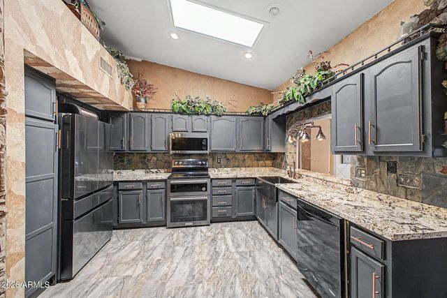 7703 E HERMOSA VISTA Drive, Mesa, AZ 85207