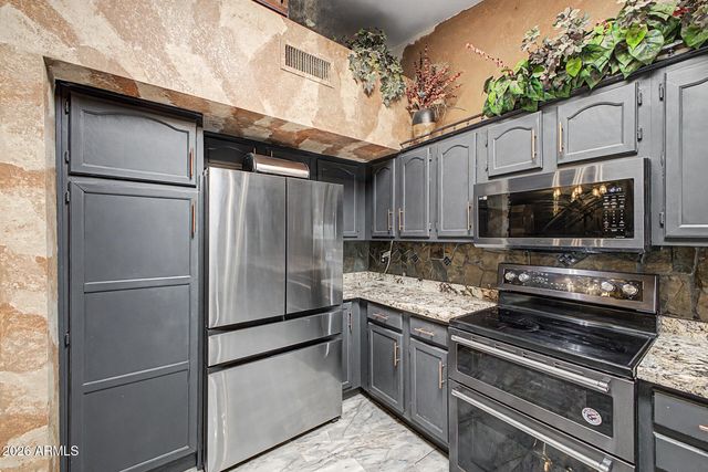7703 E HERMOSA VISTA Drive, Mesa, AZ 85207