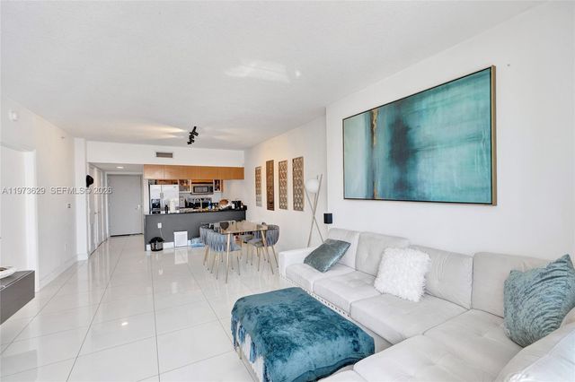 1750 N Bayshore Dr 2510, Miami, FL 33132