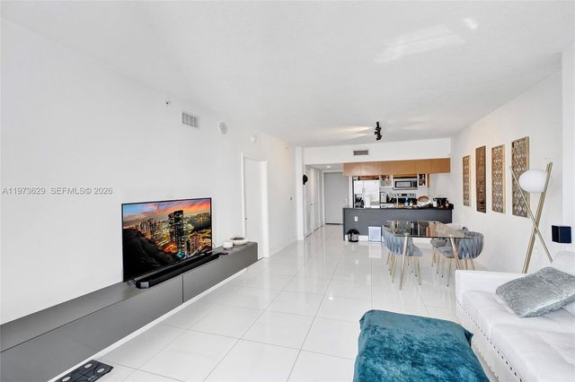 1750 N Bayshore Dr 2510, Miami, FL 33132