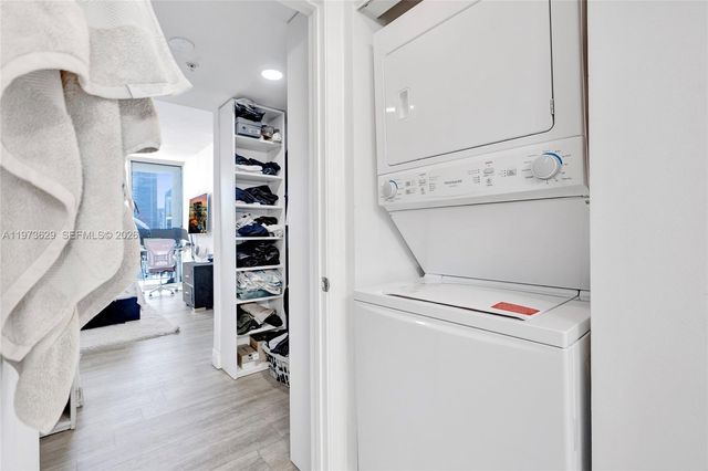 1750 N Bayshore Dr 2510, Miami, FL 33132