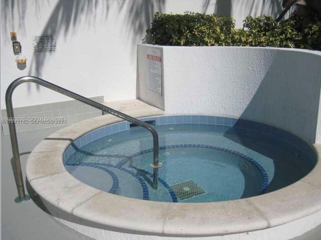 1750 N Bayshore Dr 2510, Miami, FL 33132