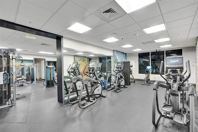 1750 N Bayshore Dr 2510, Miami, FL 33132