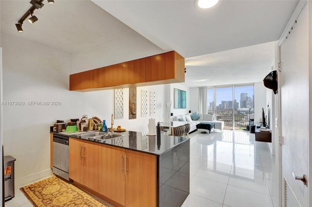 1750 N Bayshore Dr 2510, Miami, FL 33132