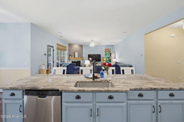 289 Weir Drive, Hampstead, NC 28443