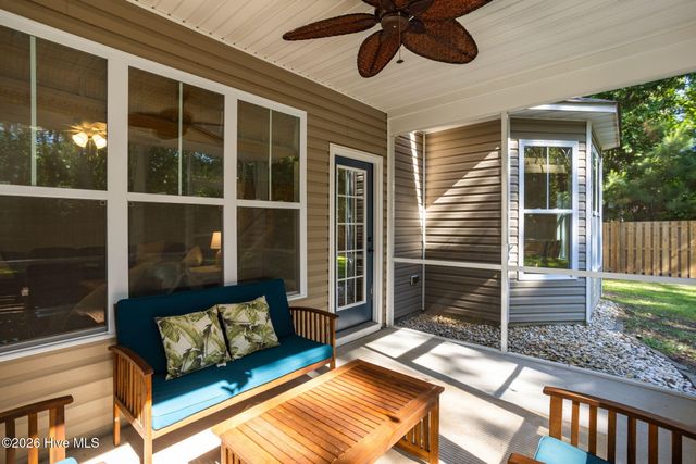 289 Weir Drive, Hampstead, NC 28443