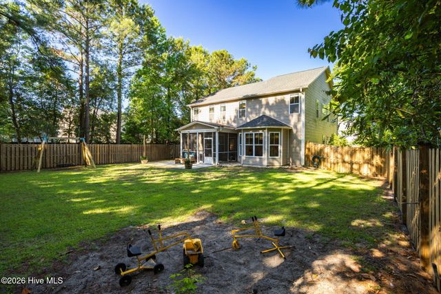 289 Weir Drive, Hampstead, NC 28443
