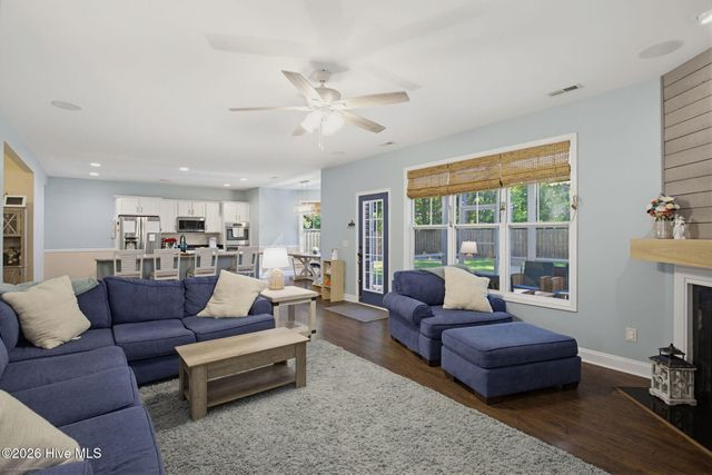 289 Weir Drive, Hampstead, NC 28443