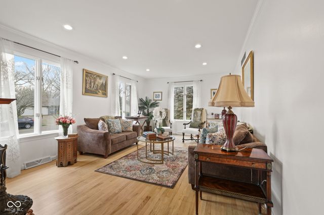 7832 Buckskin Drive, Indianapolis, IN 46250