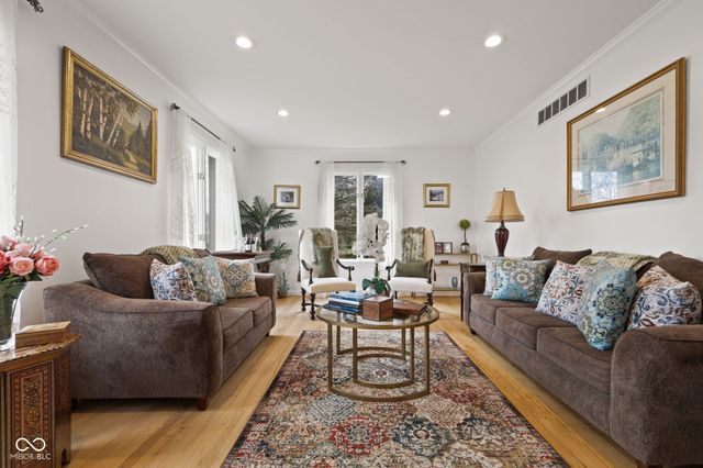 7832 Buckskin Drive, Indianapolis, IN 46250