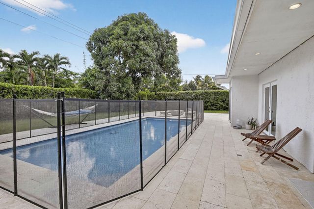 382 S Fig Tree Lane, Plantation, FL 33317