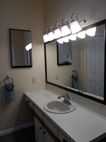 419 Paradise Lane, Montgomery, TX 77356