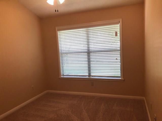 419 Paradise Lane, Montgomery, TX 77356