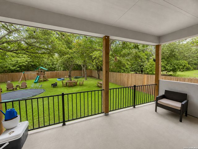 7814 WOODCLIFF BLVD, Selma, TX 78154