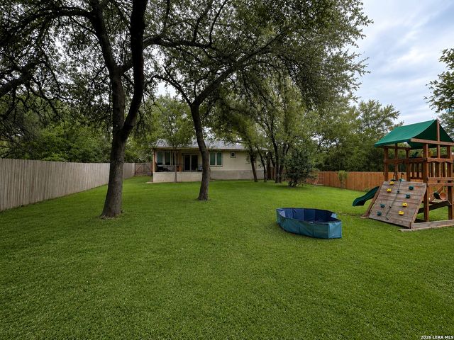 7814 WOODCLIFF BLVD, Selma, TX 78154