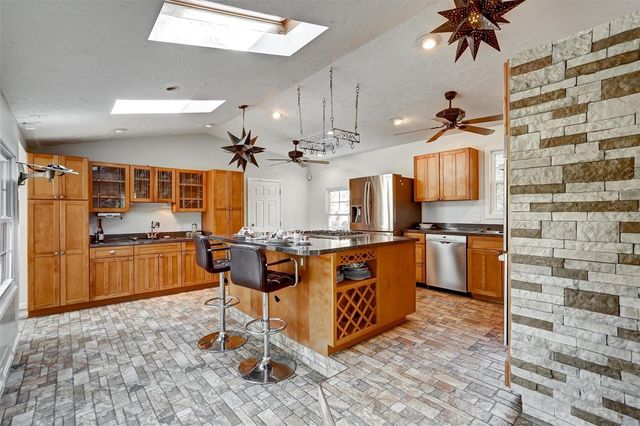 2301 7TH AVENUE N, St Petersburg, FL 33713