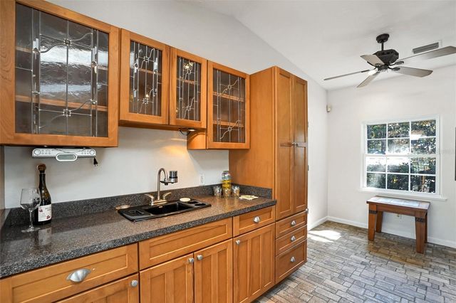 2301 7TH AVENUE N, St Petersburg, FL 33713