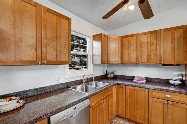 2301 7TH AVENUE N, St Petersburg, FL 33713